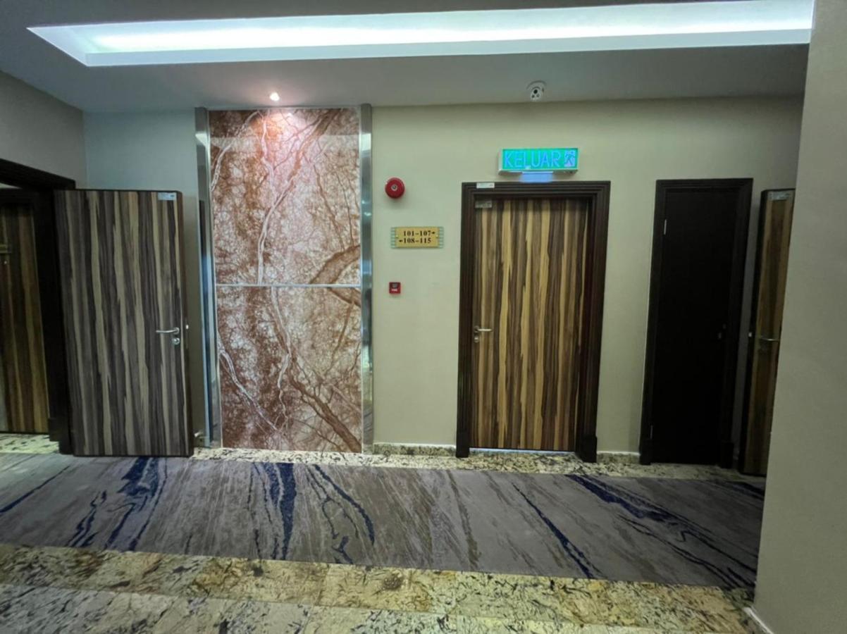 Nova Hotel Мири Экстерьер фото