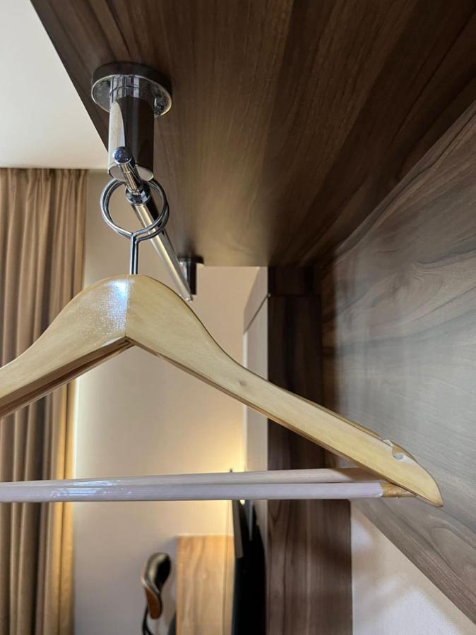 Nova Hotel Мири Экстерьер фото