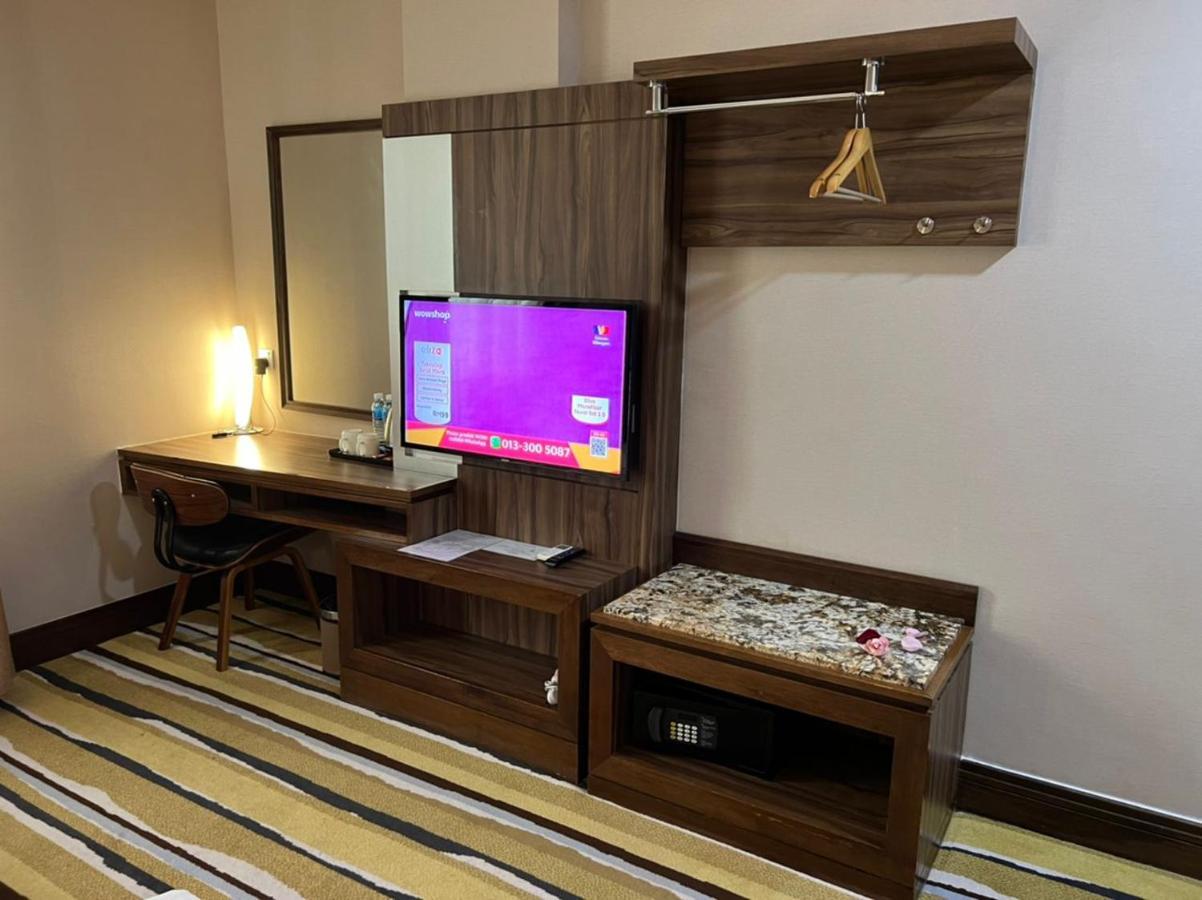 Nova Hotel Мири Экстерьер фото